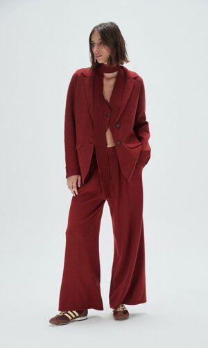 Alternative view of Gilet Pita Borgoña