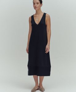 Vestido en V Cala negro - Imagen 2