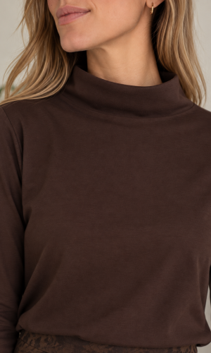 Alternative view of Polera Fox Chocolate
