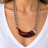 Collar Cadena Plateada con Barra Carey - Cimarrona