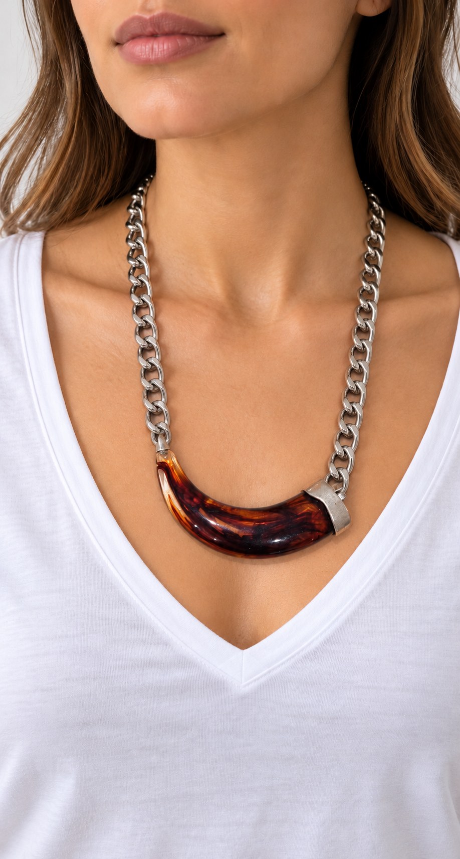 Collar Cadena Plateada con Barra Carey - Cimarrona
